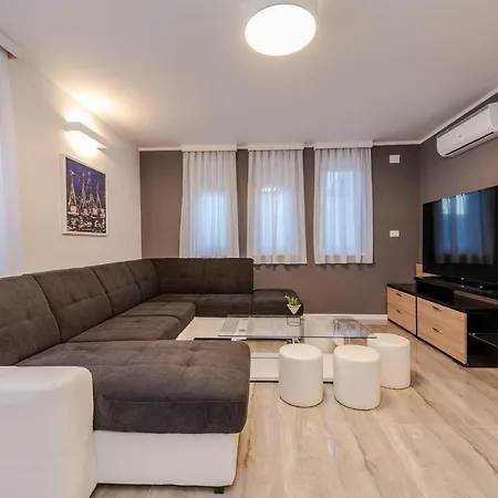 Appartamento Bozi, Luxury House With Jacuzzi *