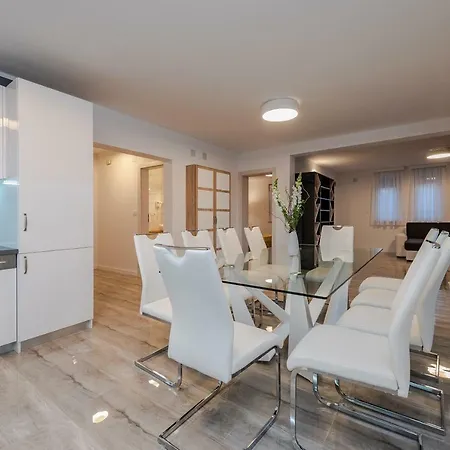 Appartamento Bozi, Luxury House With Jacuzzi *
